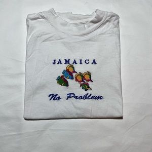 Vintage embroidered tshirt